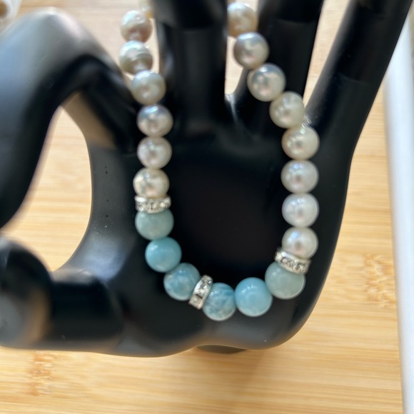 Larimar and genuine Pearls bracelet - Picture 2 of 2